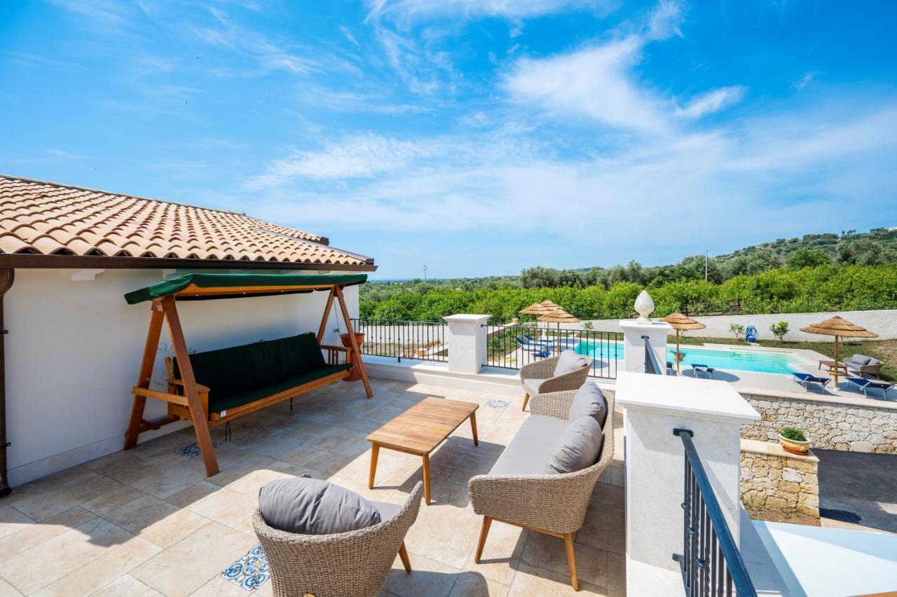 Villa Carmiano Luxury Bedrooms In Avola In The Province Of Syracuse With Spa And Swimming Pool And Wonderful Seaview Exteriér fotografie