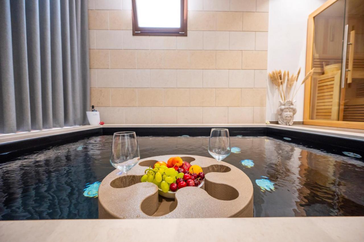 Villa Carmiano Luxury Bedrooms In Avola In The Province Of Syracuse With Spa And Swimming Pool And Wonderful Seaview Exteriér fotografie